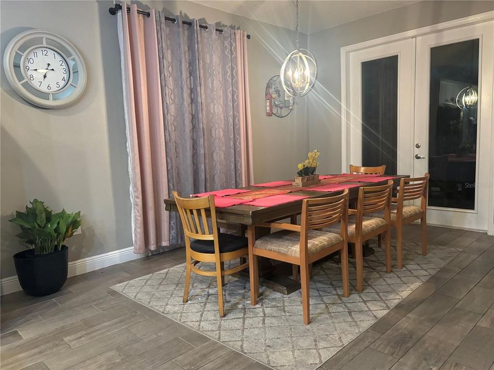 For Sale: $419,499 (4 beds, 2 baths, 2058 Square Feet)