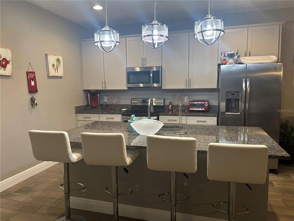 For Sale: $419,499 (4 beds, 2 baths, 2058 Square Feet)