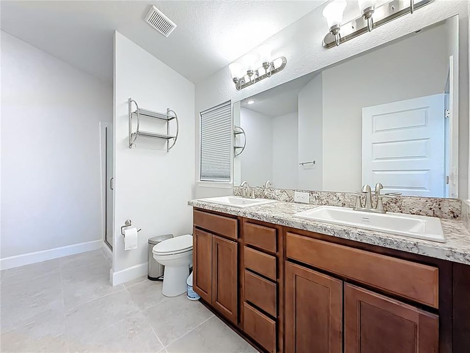 For Sale: $323,000 (4 beds, 2 baths, 1820 Square Feet)