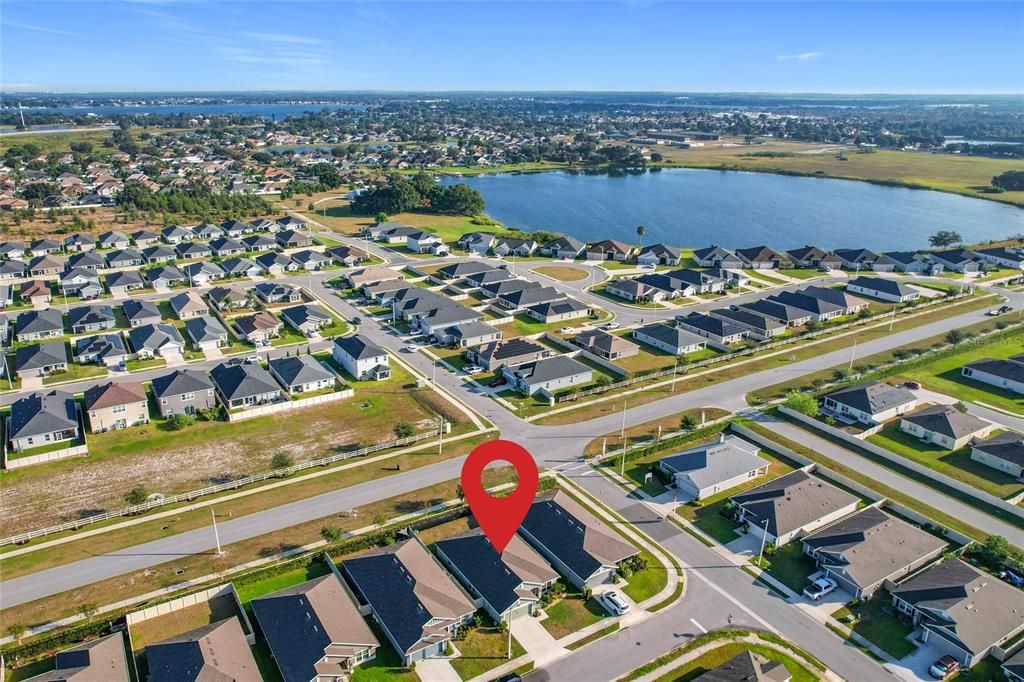 For Sale: $323,000 (4 beds, 2 baths, 1820 Square Feet)