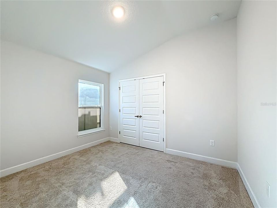 For Sale: $323,000 (4 beds, 2 baths, 1820 Square Feet)