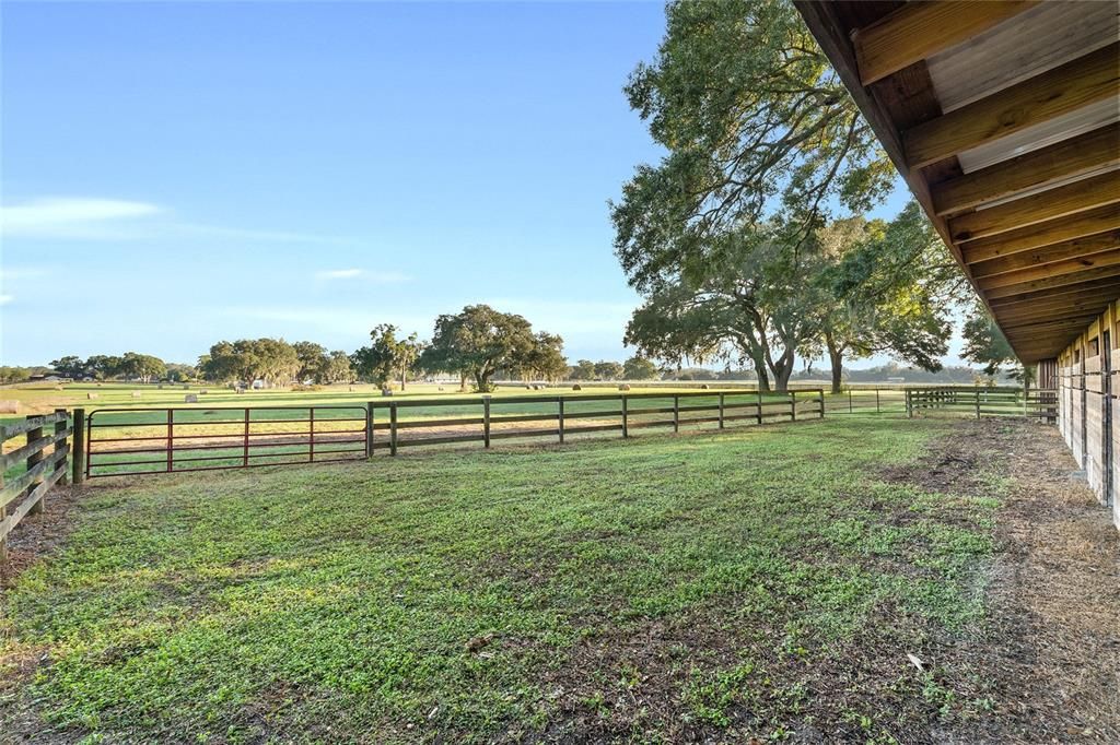 合同活跃: $450,000 (11.88 acres)