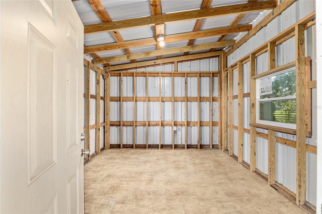 合同活跃: $450,000 (11.88 acres)