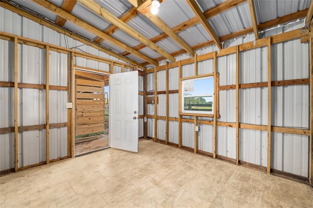 合同活跃: $450,000 (11.88 acres)