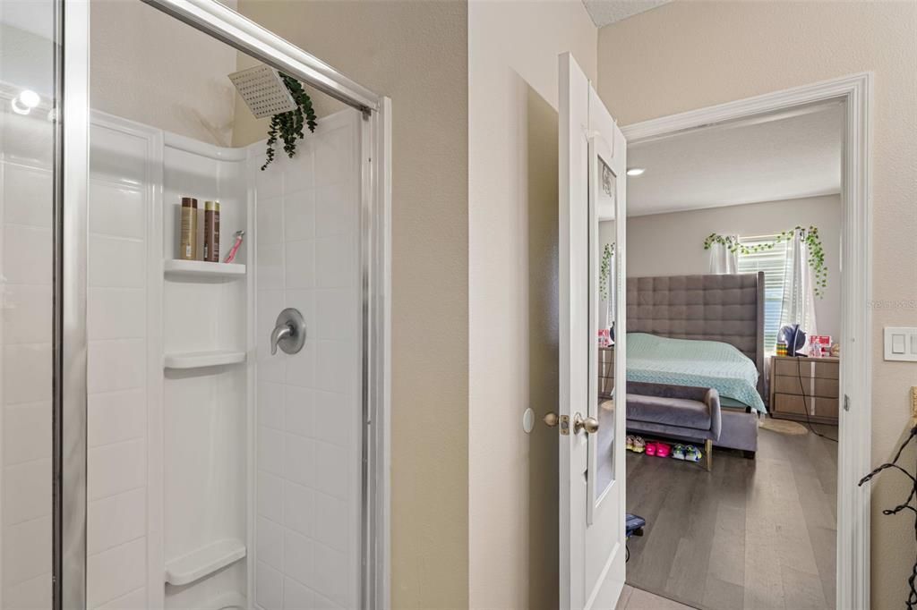 合同活跃: $295,000 (4 贝兹, 2 浴室, 1778 平方英尺)