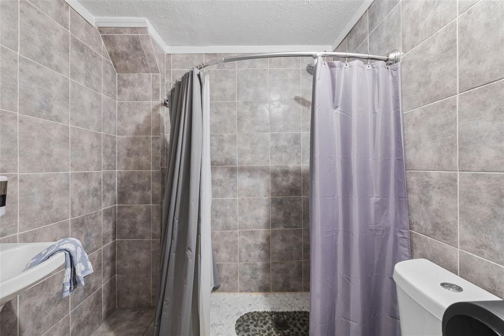 For Sale: $436,000 (3 beds, 2 baths, 1296 Square Feet)