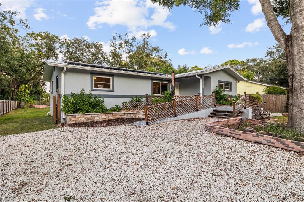 For Sale: $436,000 (3 beds, 2 baths, 1296 Square Feet)