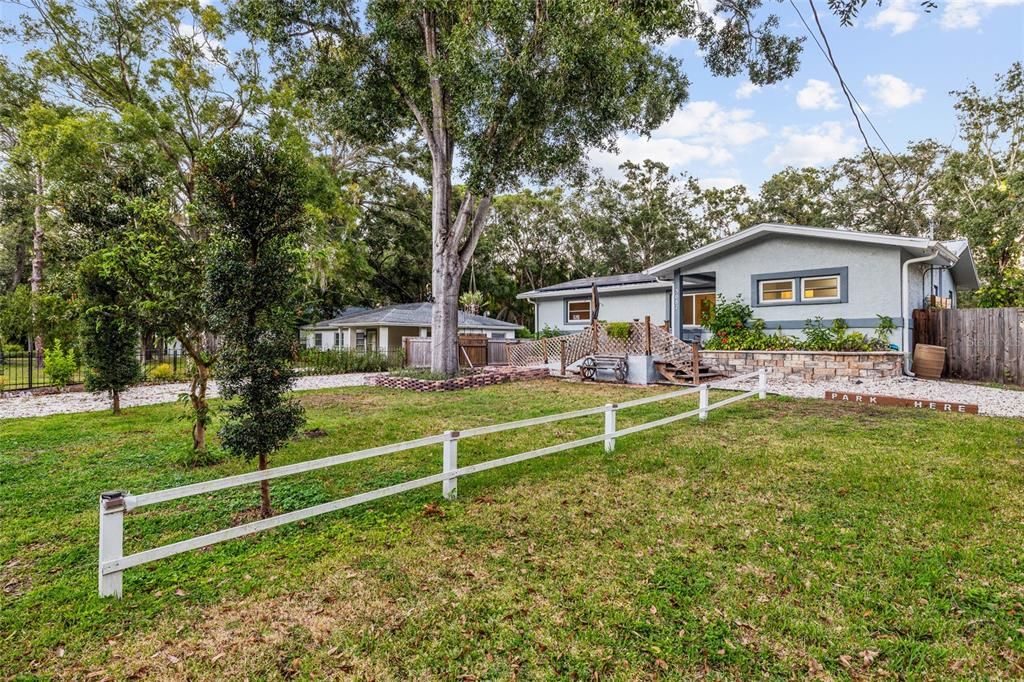 For Sale: $436,000 (3 beds, 2 baths, 1296 Square Feet)