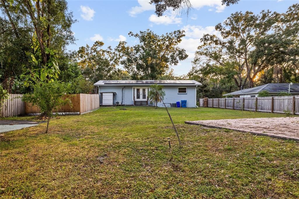 For Sale: $436,000 (3 beds, 2 baths, 1296 Square Feet)