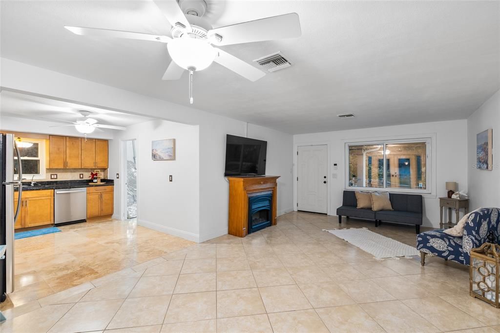 For Sale: $436,000 (3 beds, 2 baths, 1296 Square Feet)