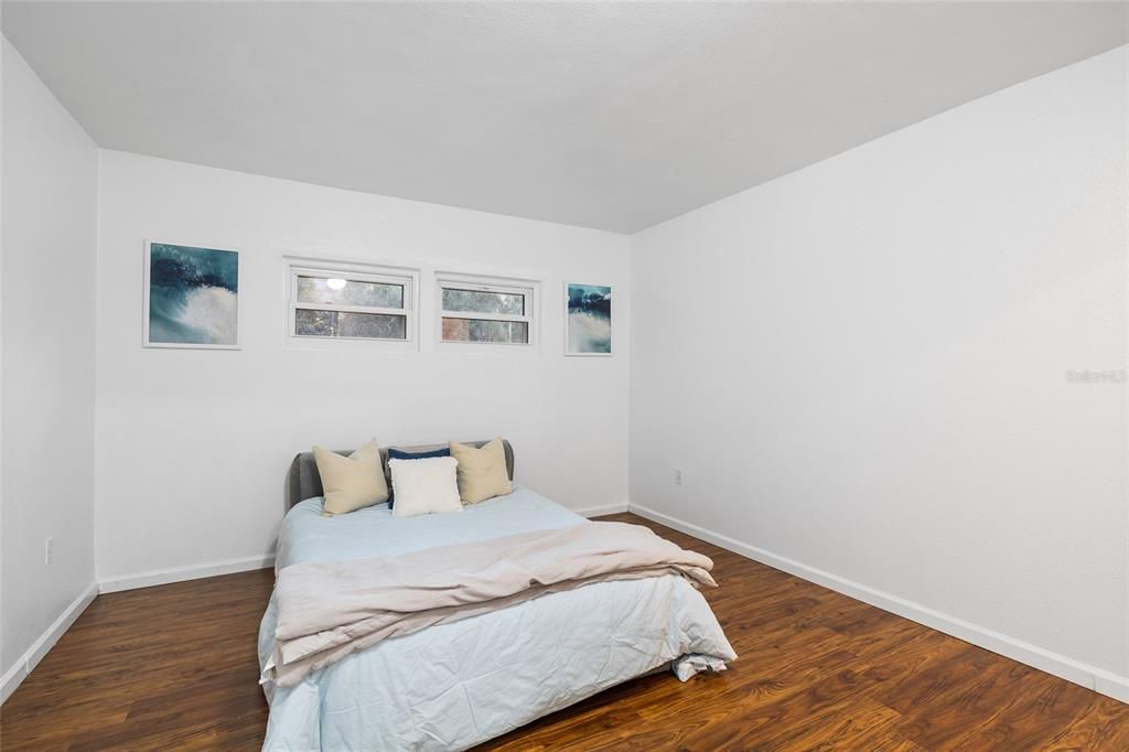 For Sale: $436,000 (3 beds, 2 baths, 1296 Square Feet)