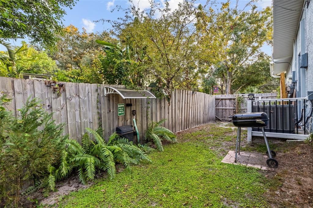 For Sale: $436,000 (3 beds, 2 baths, 1296 Square Feet)