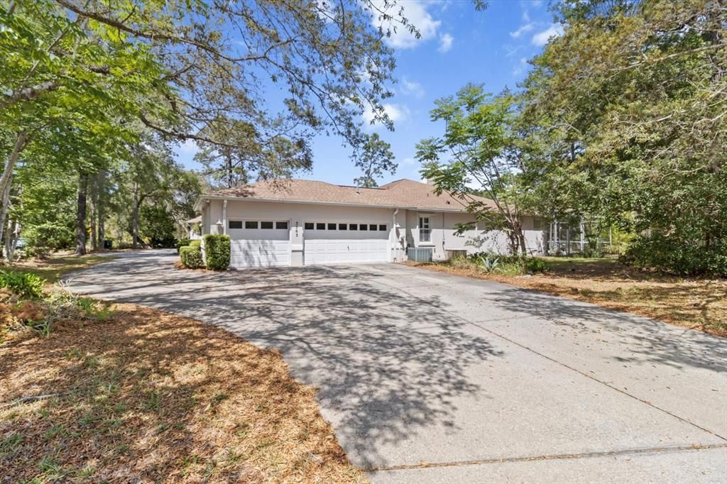 For Sale: $499,000 (3 beds, 3 baths, 2380 Square Feet)