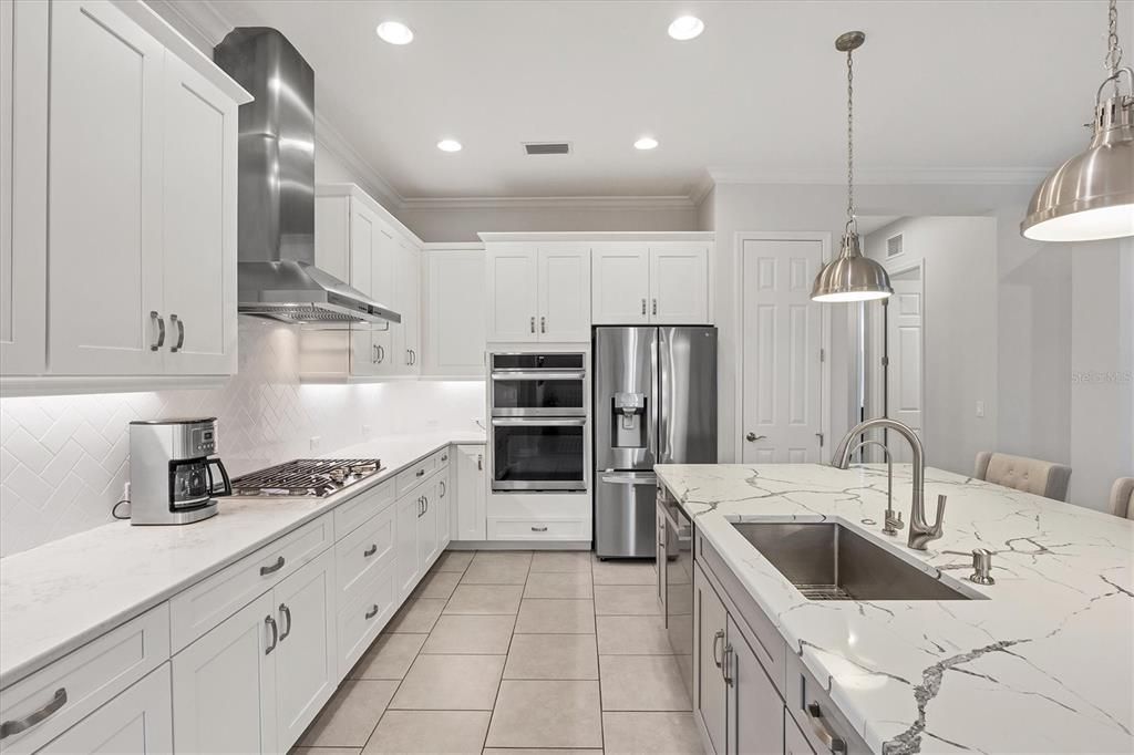 待售: $779,000 (4 贝兹, 3 浴室, 2451 平方英尺)