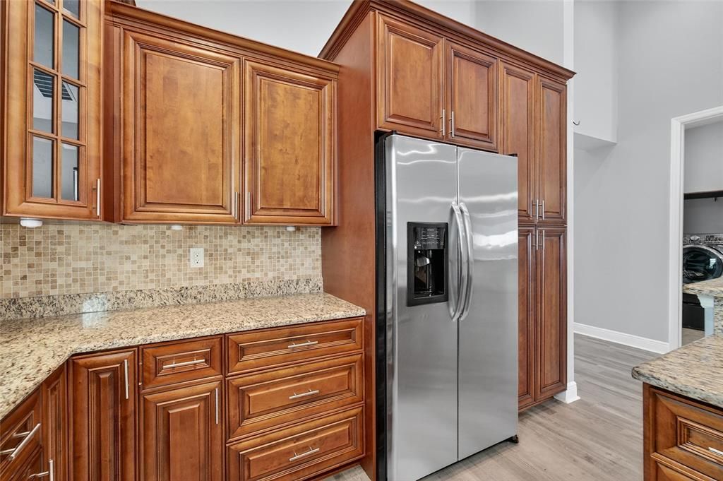 For Sale: $400,000 (4 beds, 3 baths, 2036 Square Feet)