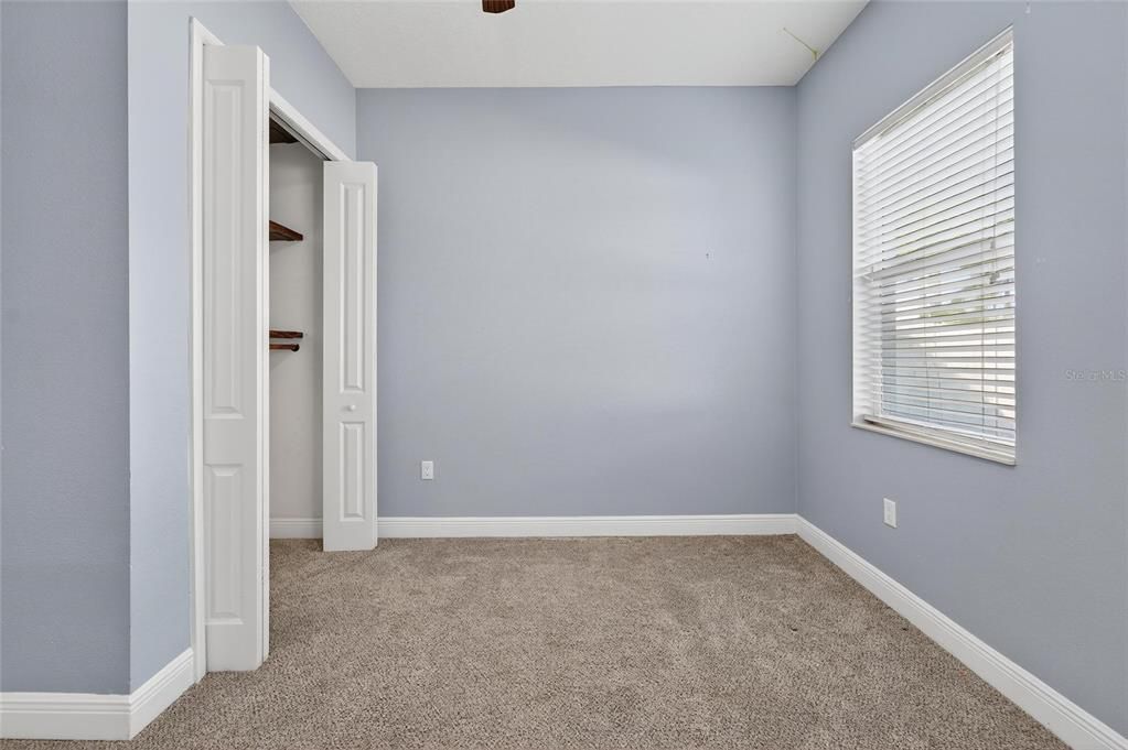 For Sale: $400,000 (4 beds, 3 baths, 2036 Square Feet)