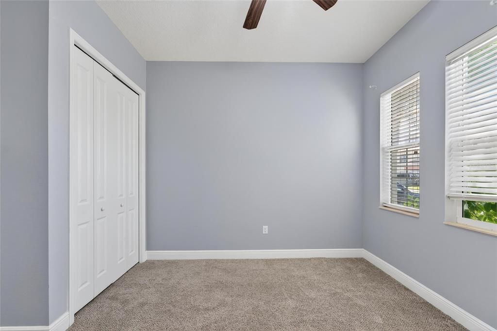 For Sale: $400,000 (4 beds, 3 baths, 2036 Square Feet)