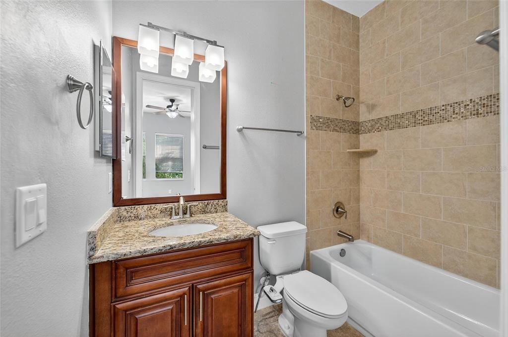 For Sale: $400,000 (4 beds, 3 baths, 2036 Square Feet)