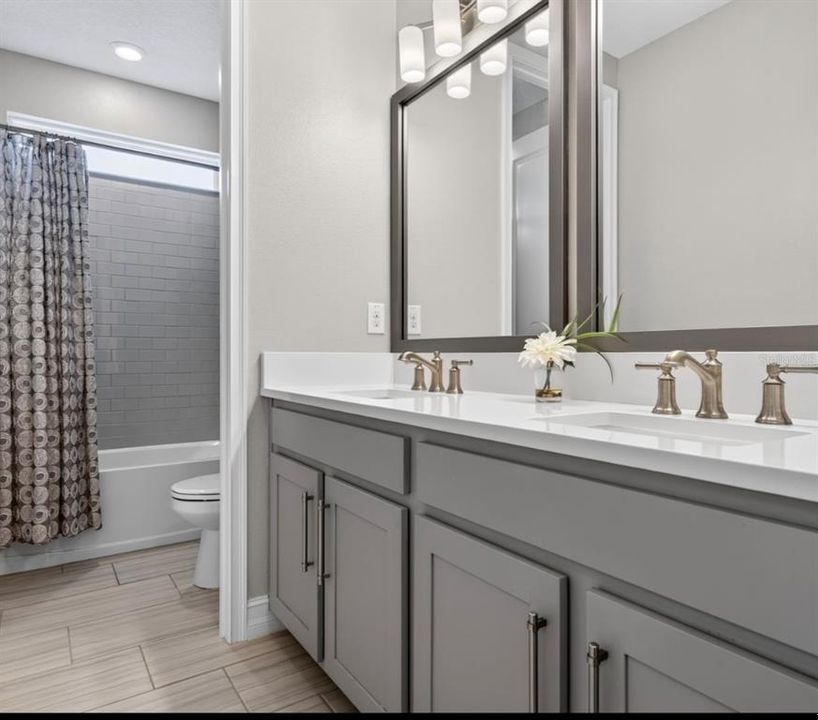 For Sale: $722,800 (4 beds, 3 baths, 2509 Square Feet)