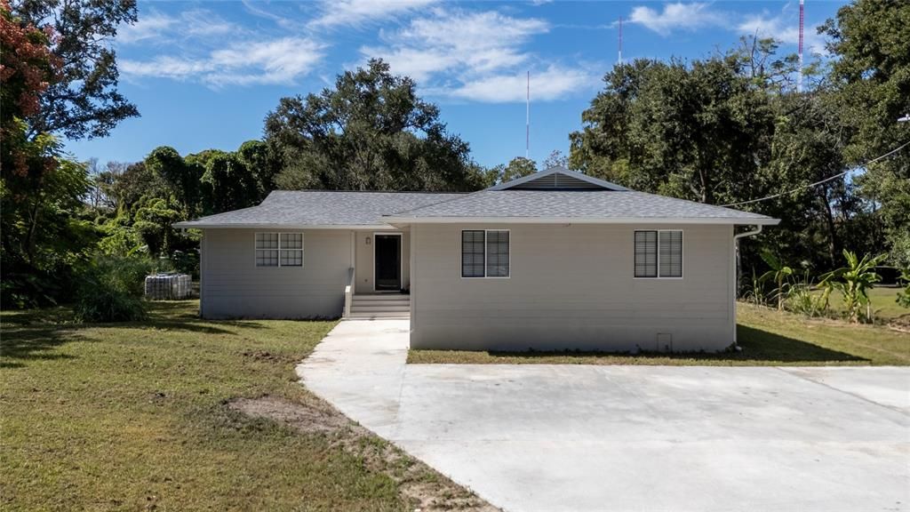 For Sale: $600,000 (4 beds, 2 baths, 1803 Square Feet)