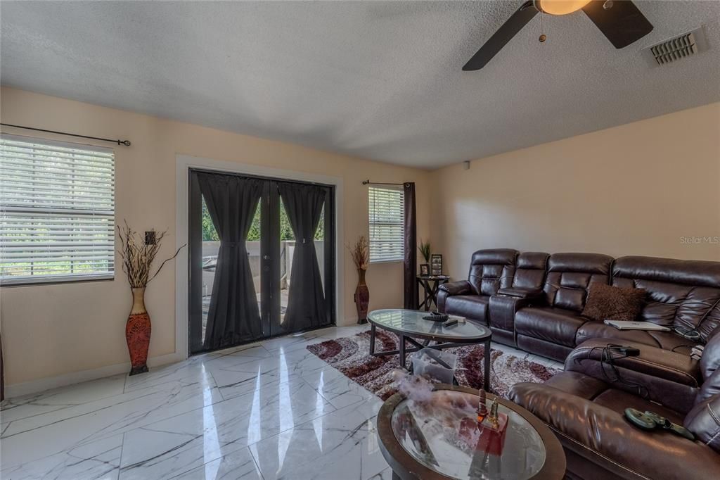 For Sale: $600,000 (4 beds, 2 baths, 1803 Square Feet)