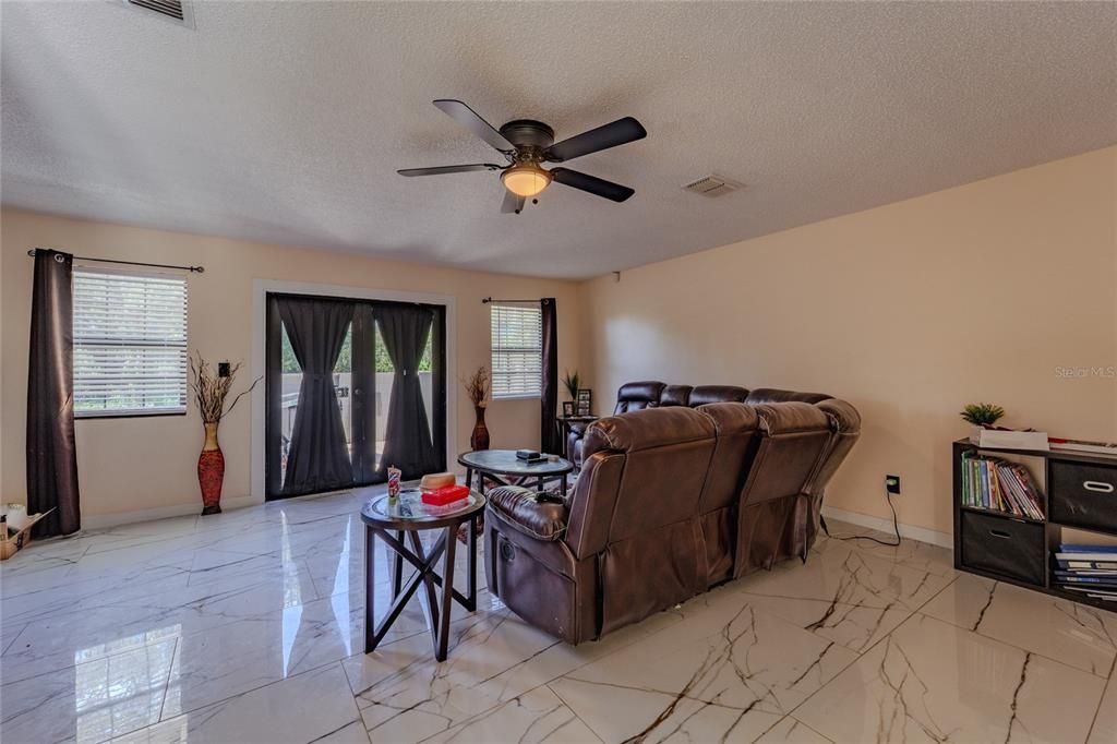 For Sale: $600,000 (4 beds, 2 baths, 1803 Square Feet)