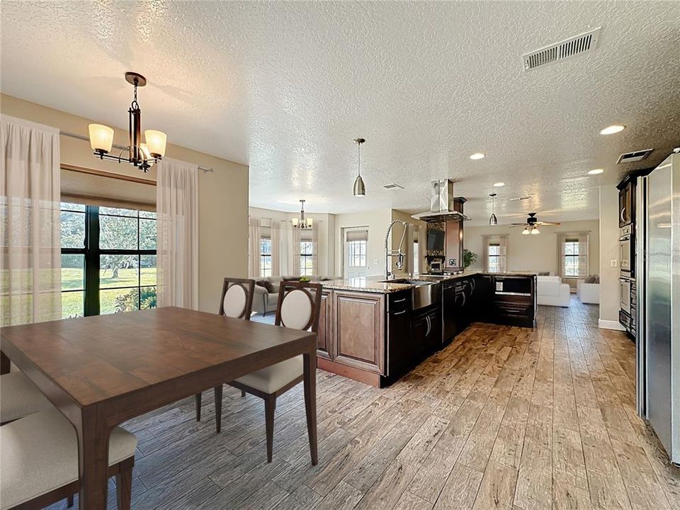 待售: $649,000 (3 贝兹, 2 浴室, 2145 平方英尺)