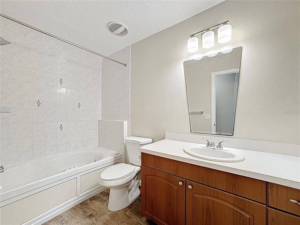 待售: $649,000 (3 贝兹, 2 浴室, 2145 平方英尺)