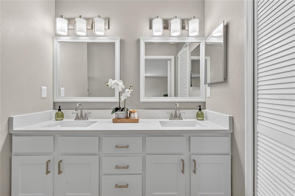 На продажу: $447,000 (3 спален, 2 ванн, 2030 Квадратных фут)