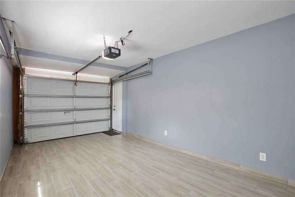 待售: $348,000 (4 贝兹, 3 浴室, 1270 平方英尺)