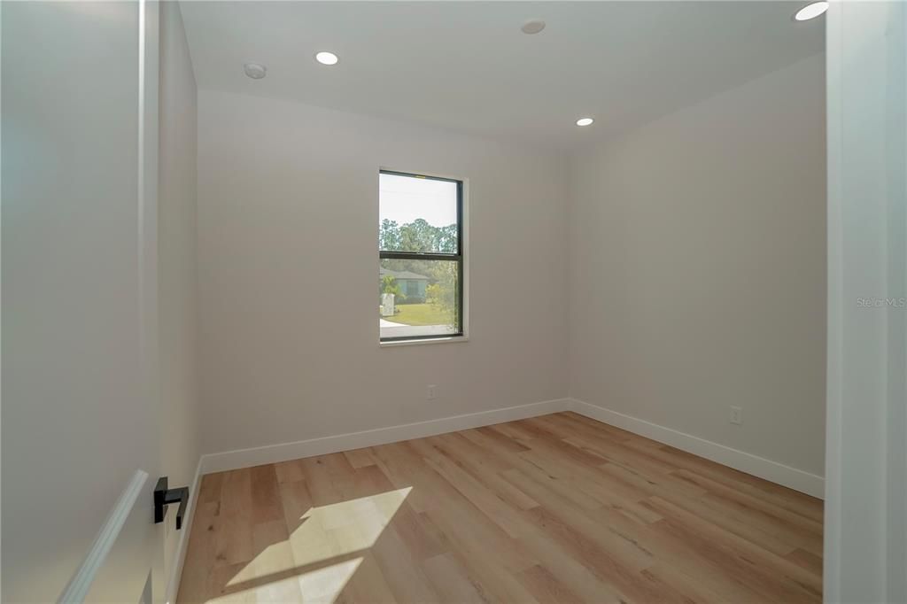 待售: $489,000 (3 贝兹, 2 浴室, 1589 平方英尺)