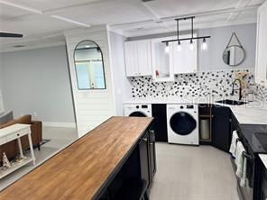 For Sale: $349,000 (2 beds, 1 baths, 825 Square Feet)