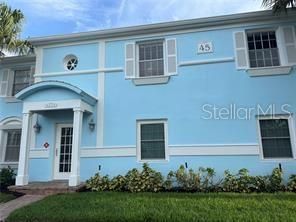 For Sale: $349,000 (2 beds, 1 baths, 825 Square Feet)