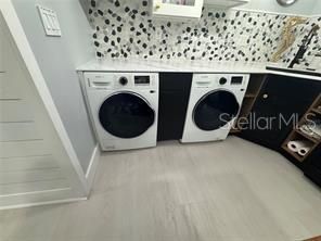 For Sale: $349,000 (2 beds, 1 baths, 825 Square Feet)