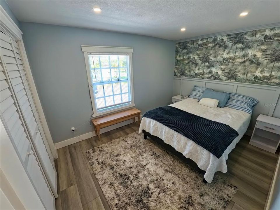 For Sale: $349,000 (2 beds, 1 baths, 825 Square Feet)