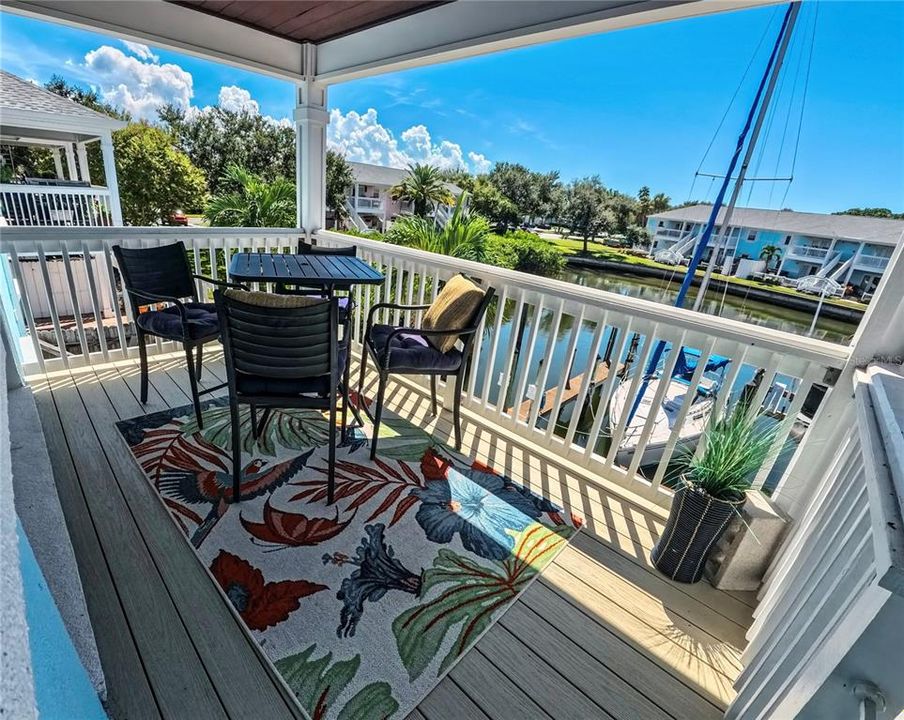 For Sale: $349,000 (2 beds, 1 baths, 825 Square Feet)