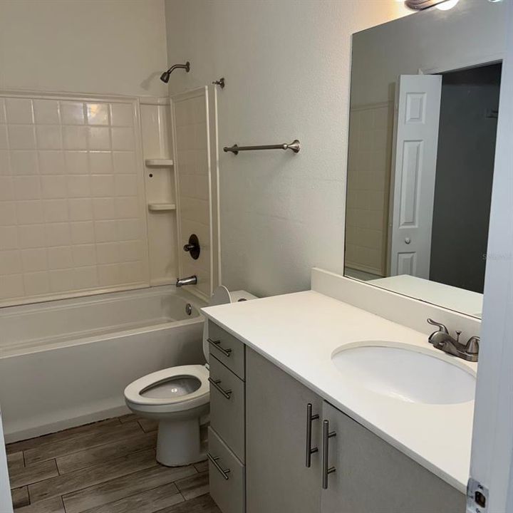 For Rent: $1,700 (2 beds, 2 baths, 1030 Square Feet)