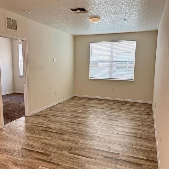For Rent: $1,700 (2 beds, 2 baths, 1030 Square Feet)