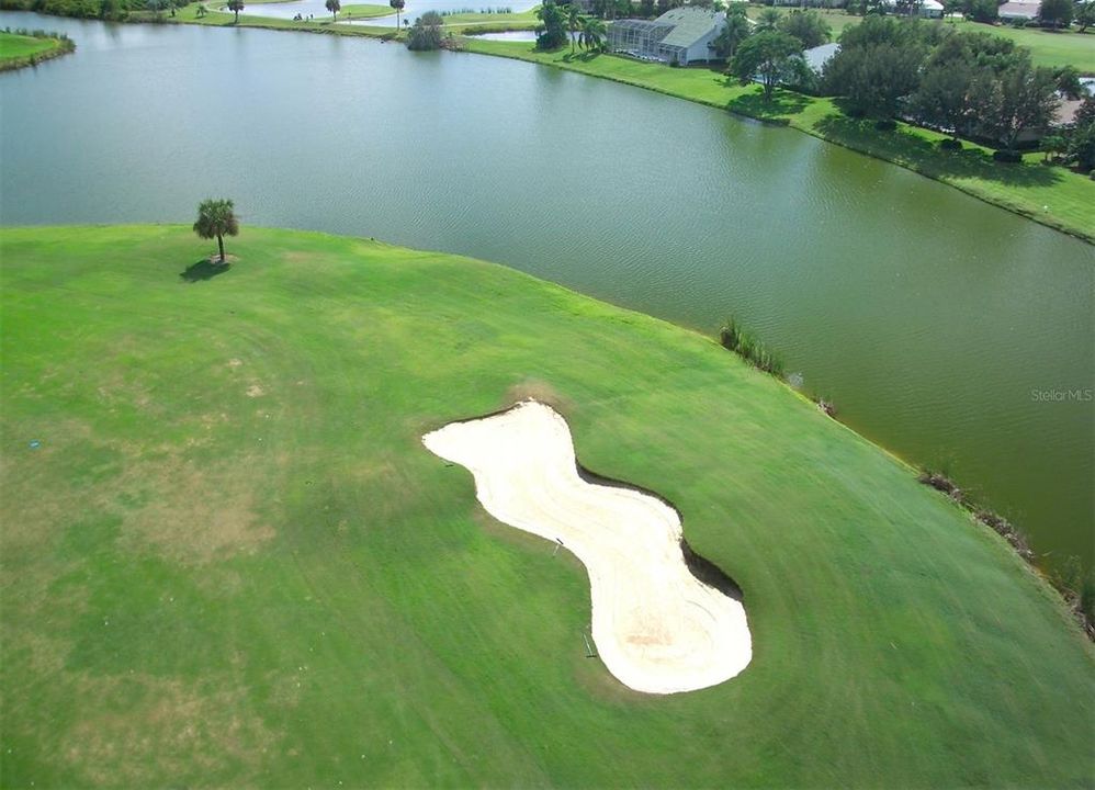 For Sale: $950,000 (4 beds, 3 baths, 3065 Square Feet)