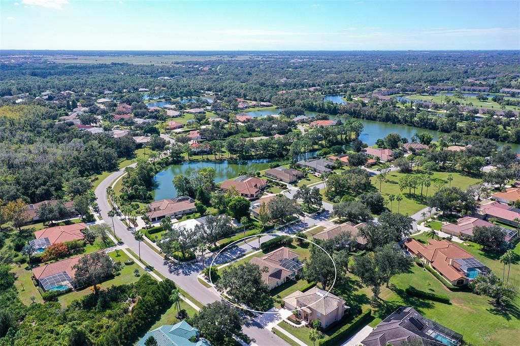 For Sale: $950,000 (4 beds, 3 baths, 3065 Square Feet)