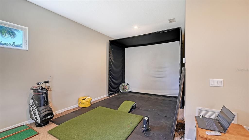 For Sale: $950,000 (4 beds, 3 baths, 3065 Square Feet)