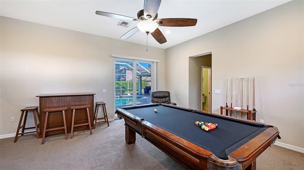 For Sale: $950,000 (4 beds, 3 baths, 3065 Square Feet)