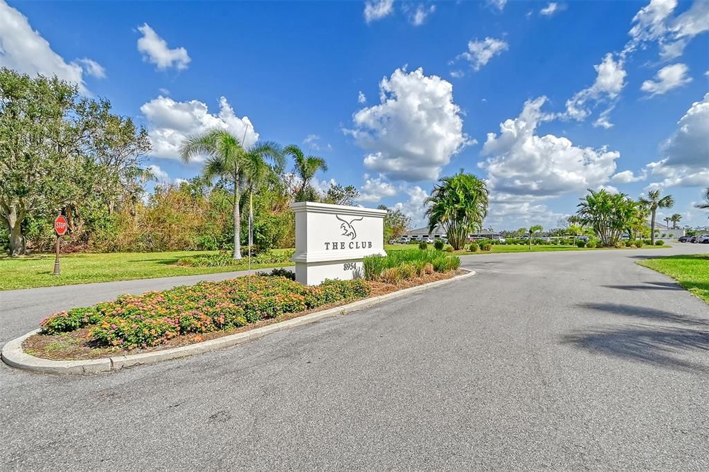 For Sale: $950,000 (4 beds, 3 baths, 3065 Square Feet)