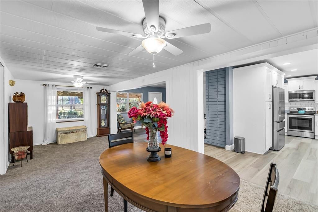 For Sale: $554,900 (3 beds, 1 baths, 1400 Square Feet)