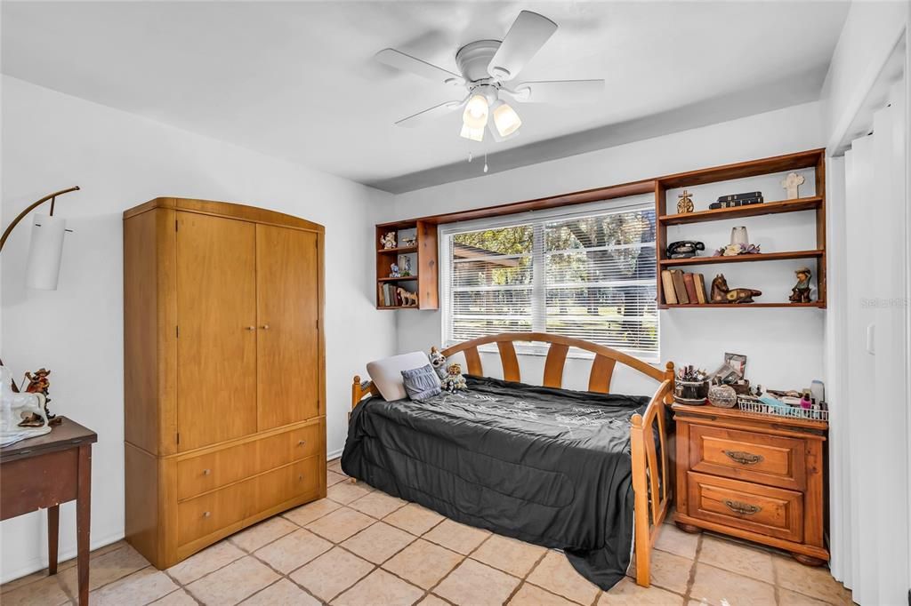 For Sale: $554,900 (3 beds, 1 baths, 1400 Square Feet)