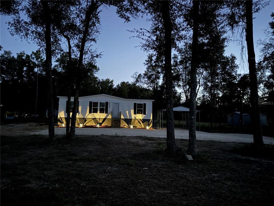 待售: $229,000 (3 贝兹, 2 浴室, 1067 平方英尺)