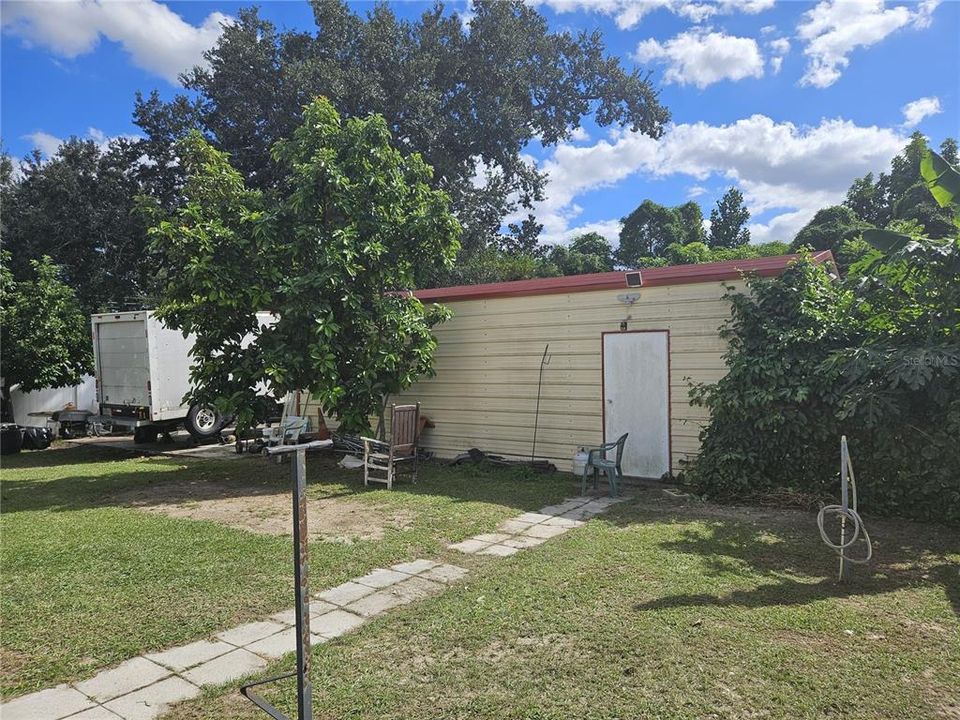 待售: $359,900 (4 贝兹, 2 浴室, 1211 平方英尺)