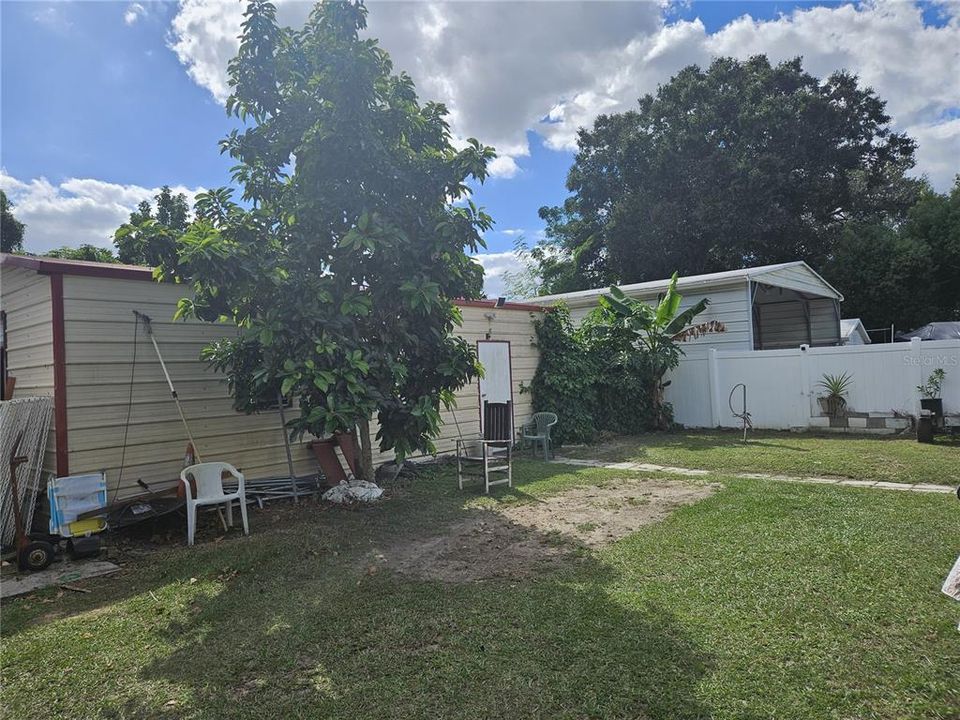 待售: $359,900 (4 贝兹, 2 浴室, 1211 平方英尺)