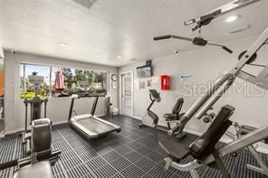 Activo con contrato: $153,000 (2 camas, 2 baños, 918 Pies cuadrados)