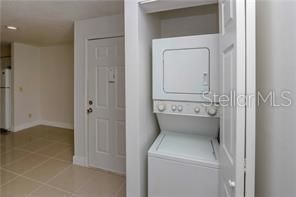 Activo con contrato: $153,000 (2 camas, 2 baños, 918 Pies cuadrados)